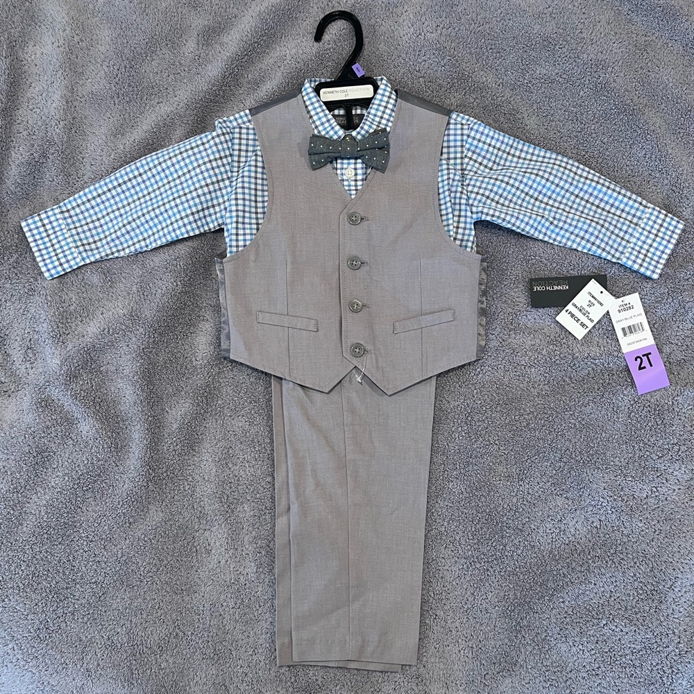 Kenneth Cole Reaction 4 Piece Set Size: 2T